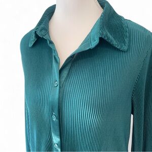 Ro & De Teal Button Down Shirt